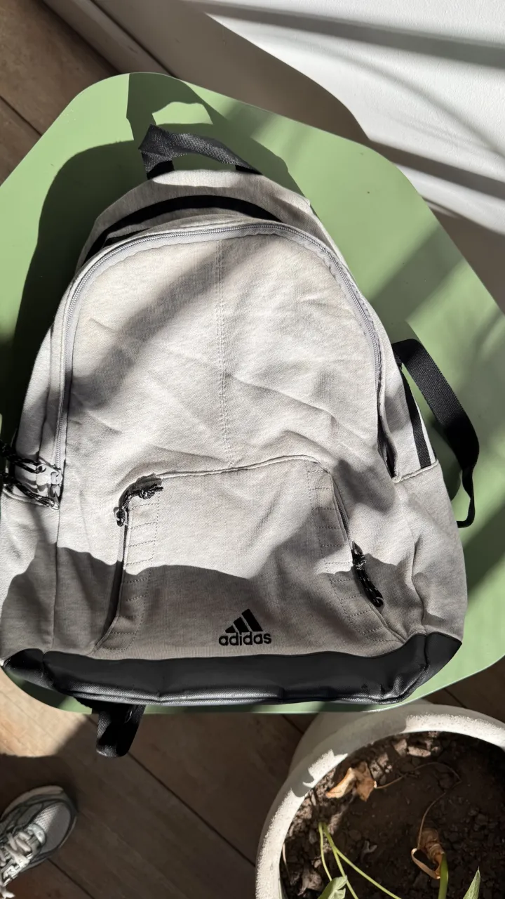 Mochila adidas - imagen 1