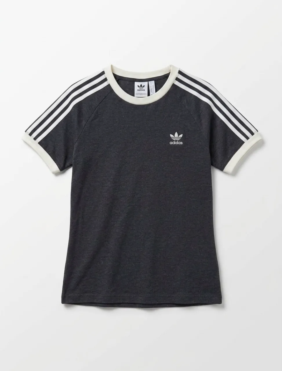 Remera adidas · Talle M