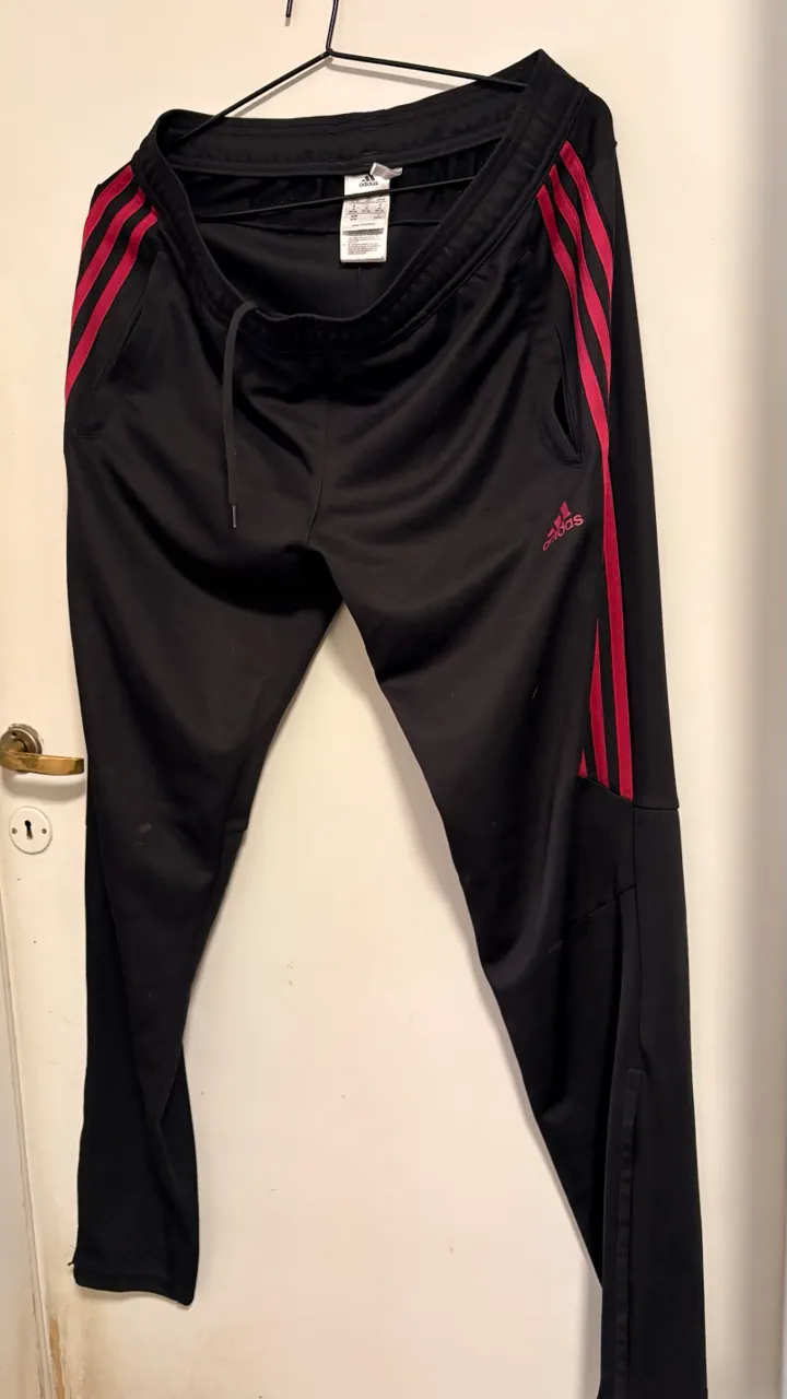 adidas · Talle M