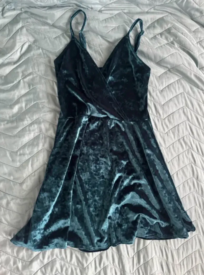 Vestido 47 Street · Talle M