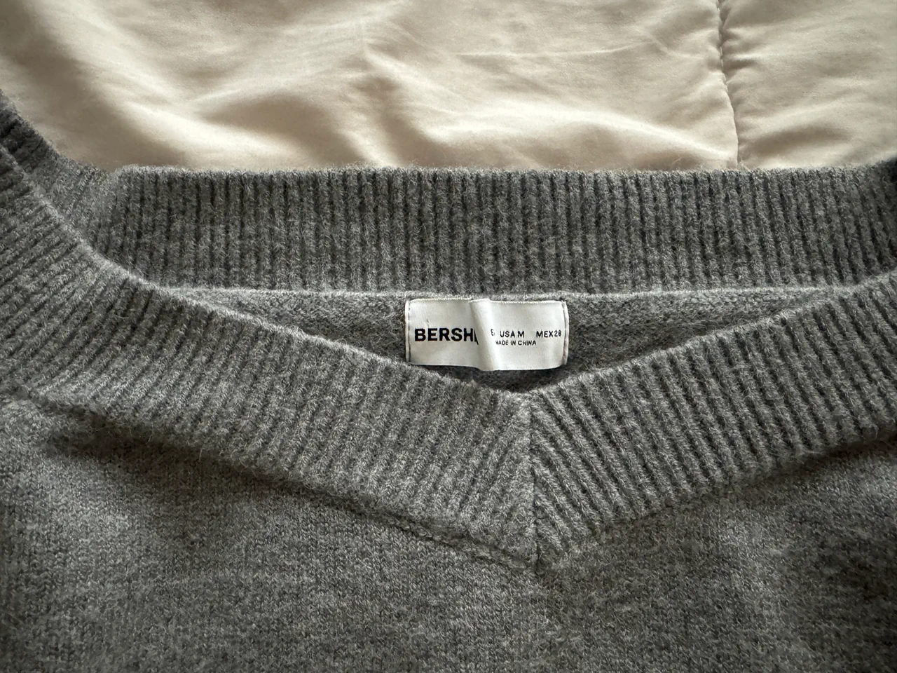 Sweater Bershka - imagen 3
