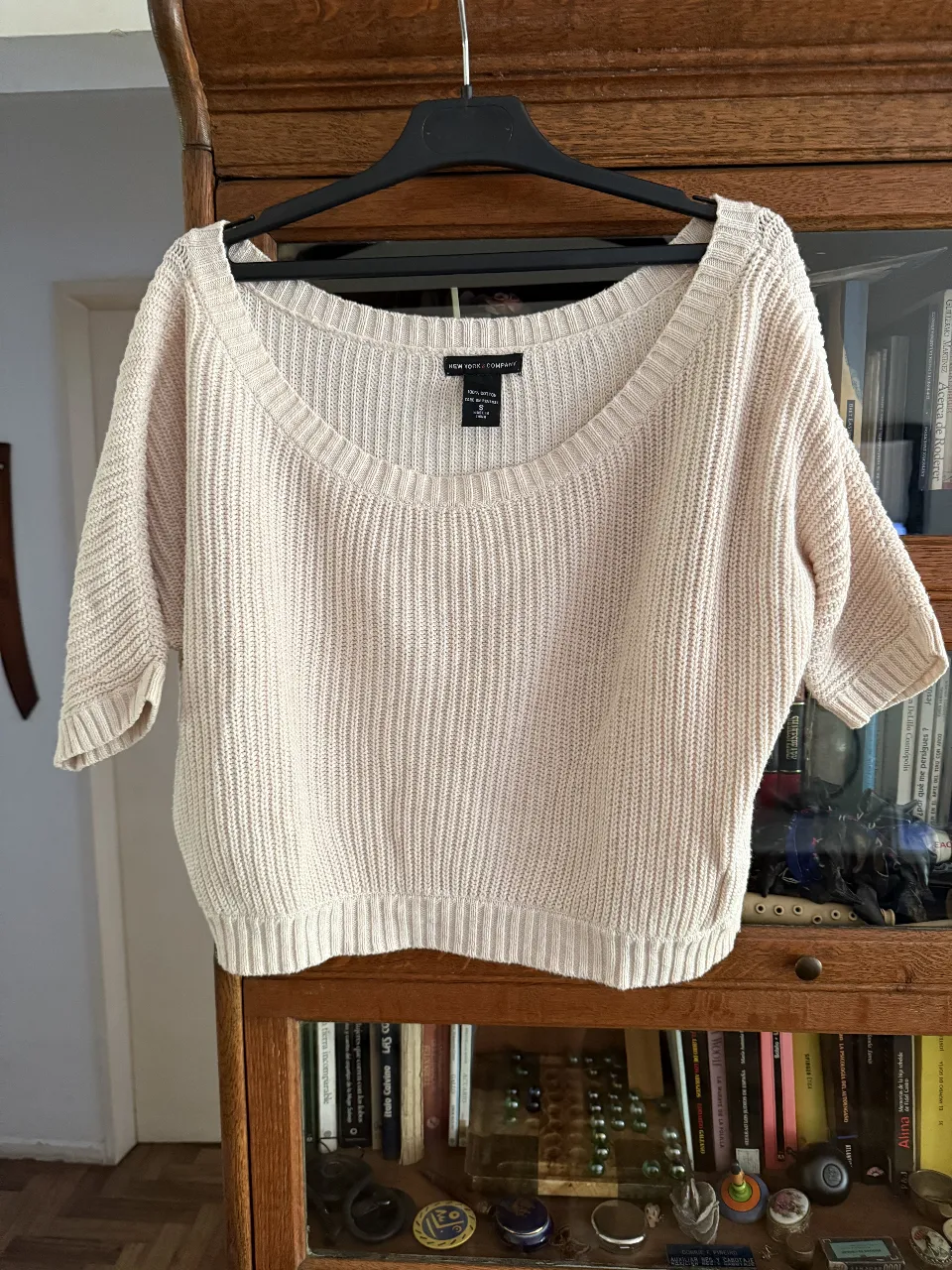 Remera New York & Company · Talle S