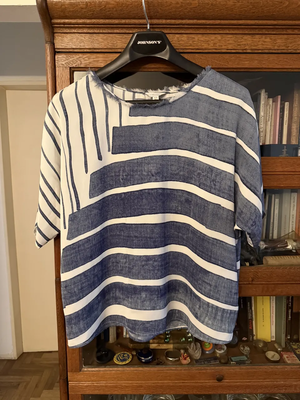 Remera Calvin Klein · Talle M