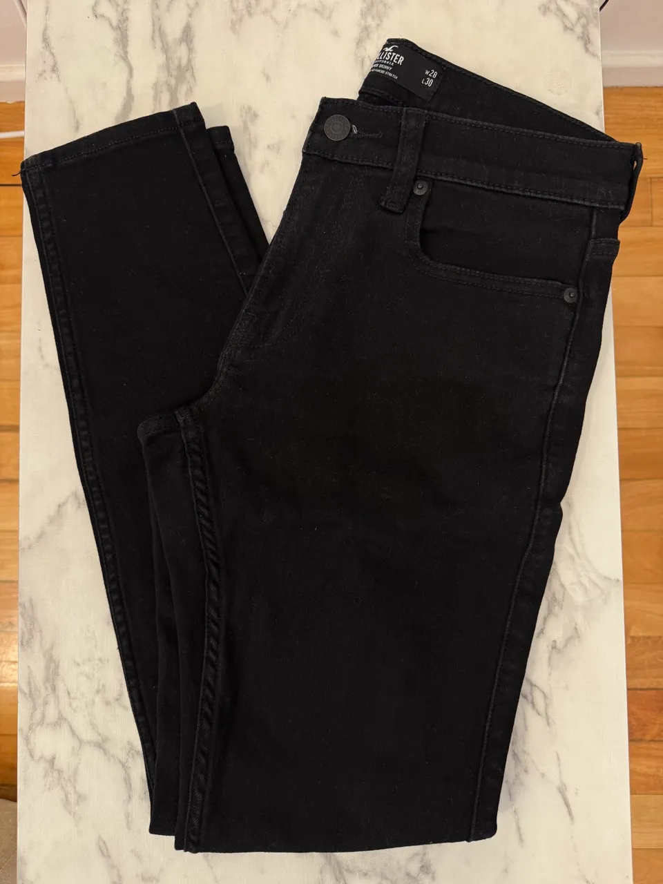 Hollister · Talle US 28