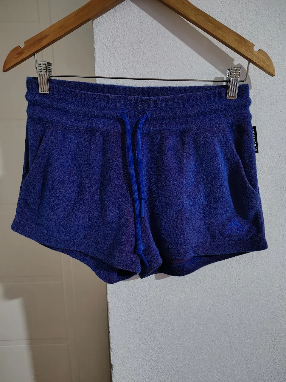 adidas · Talle M