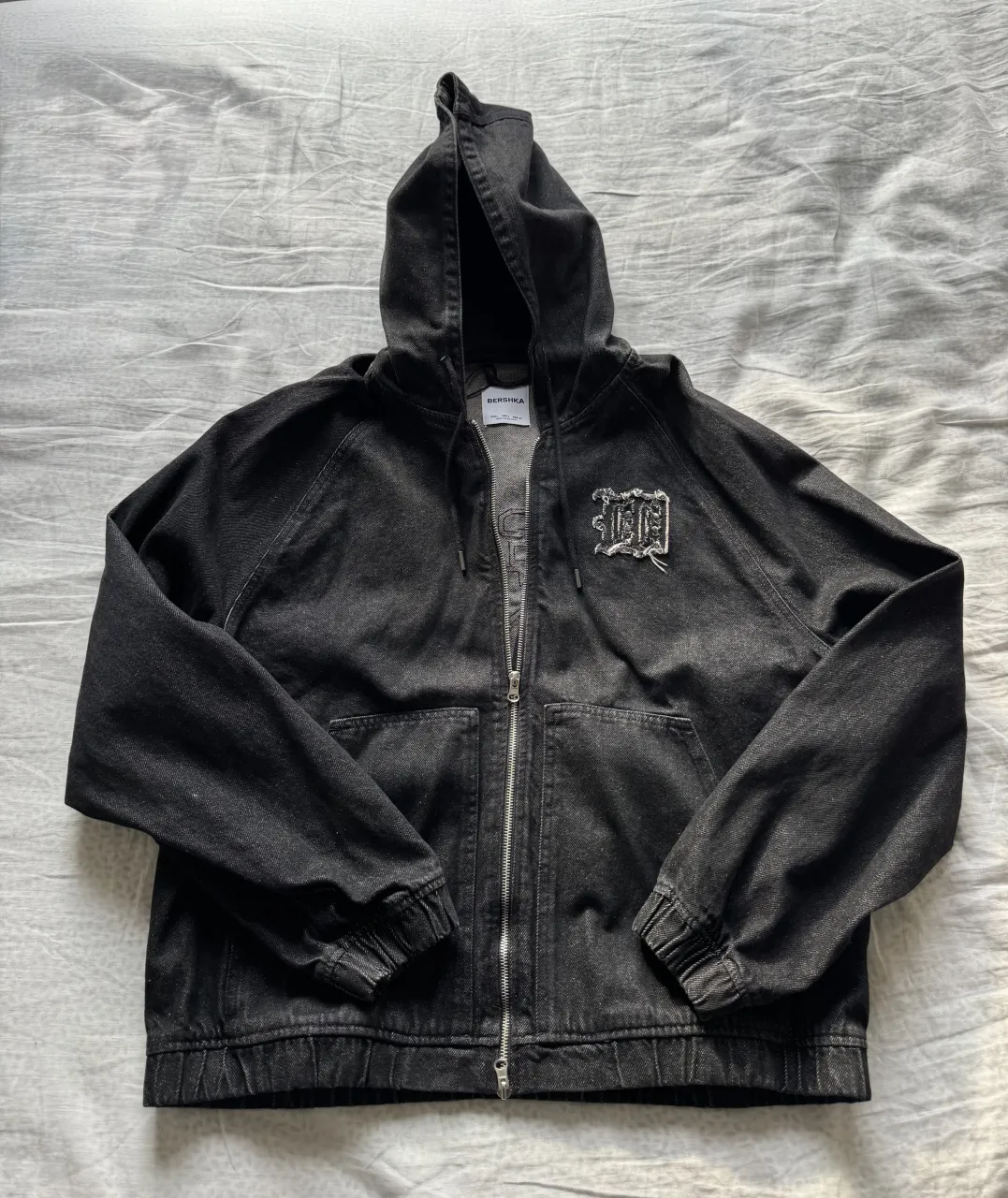 Campera Bershka · Talle L
