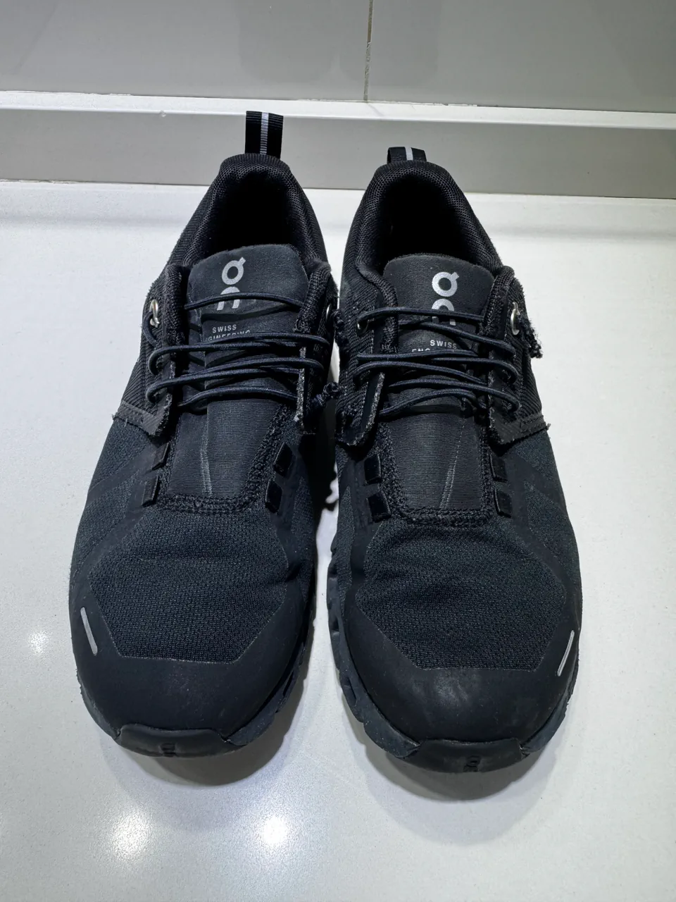 On Running · Talle US 5.5