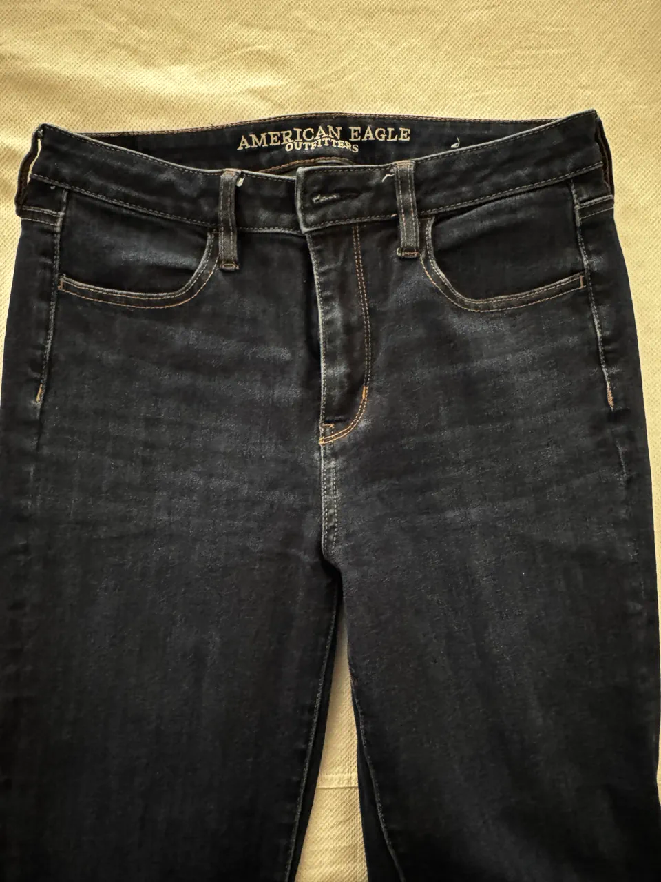 American Eagle · Talle 4