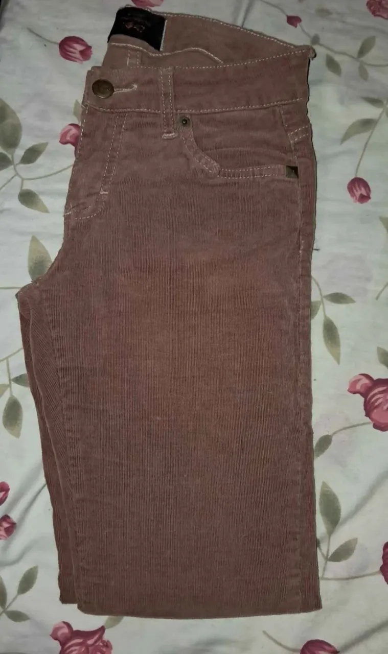 Pantalón I love 47 street · Talle EU 39