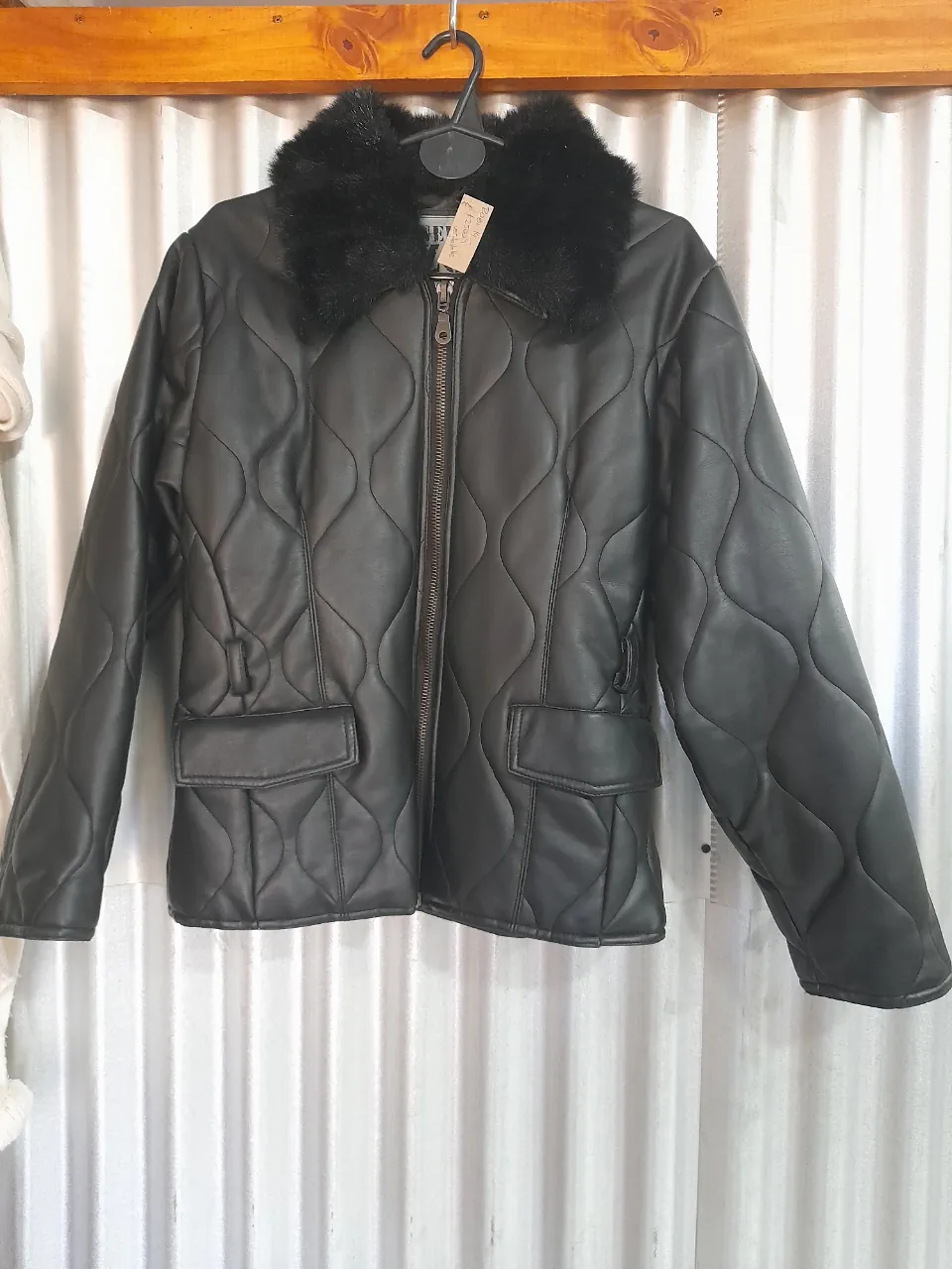 Campera Neutral zone - imagen 1