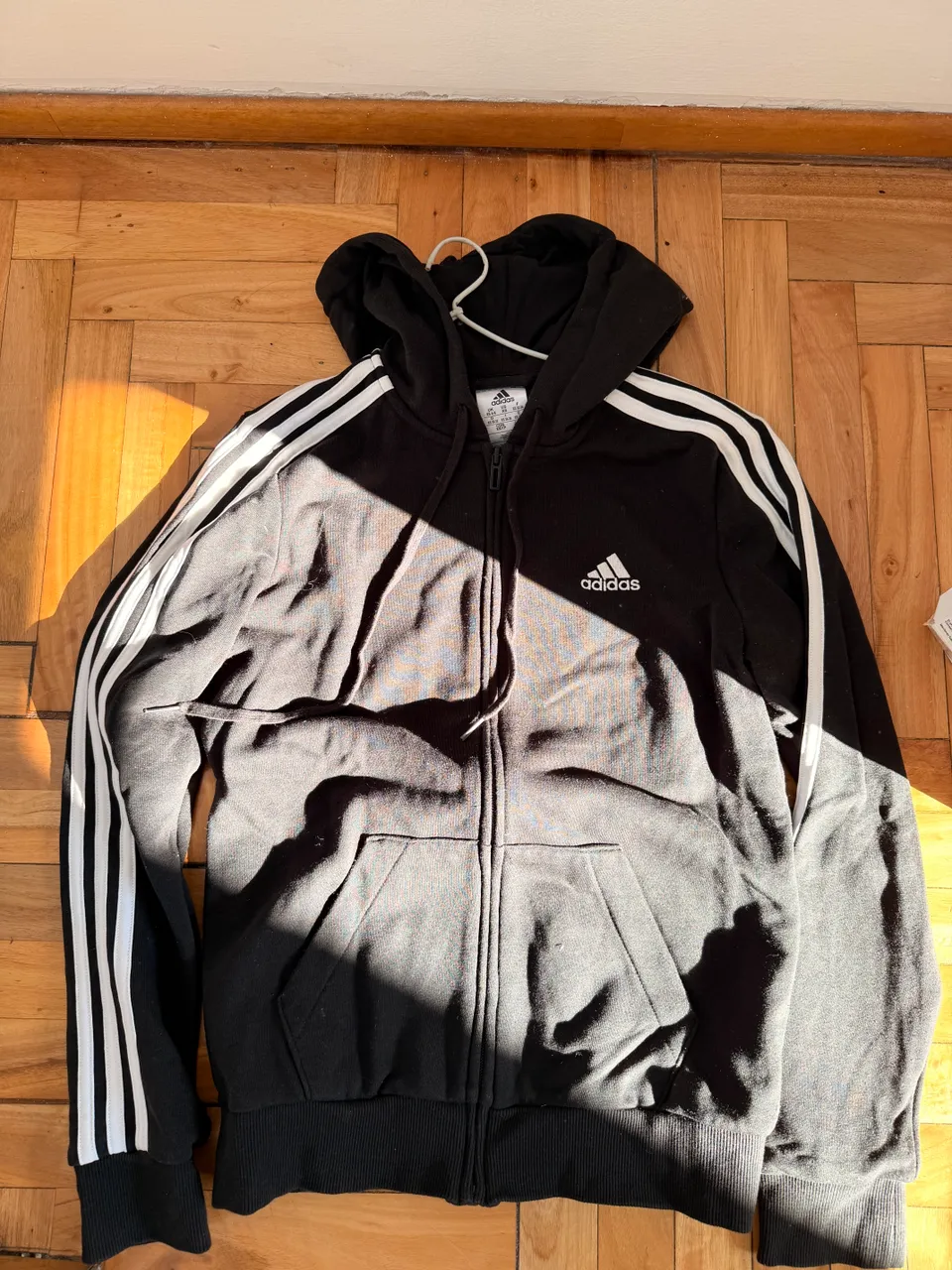 Buzo adidas - imagen 1