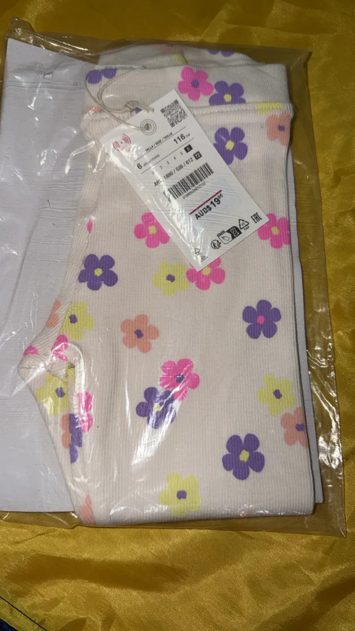 Calza Zara · Talle 6 años / 116 cm