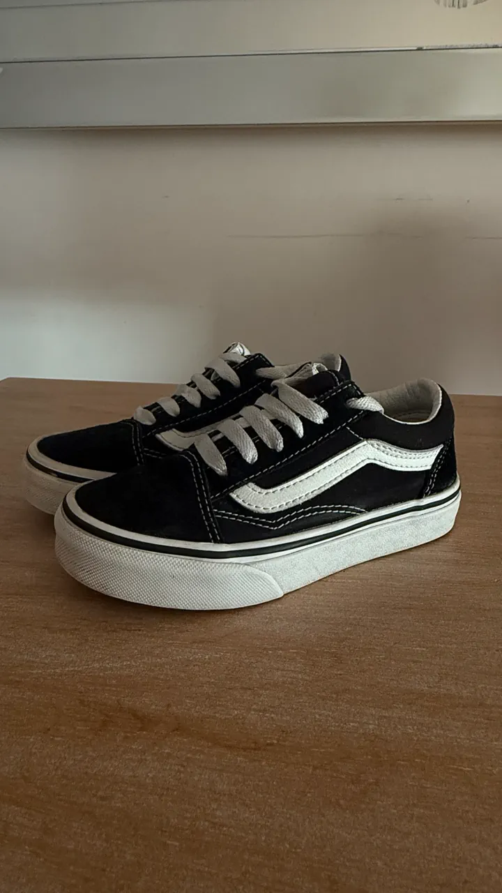 Vans · Talle AR 30