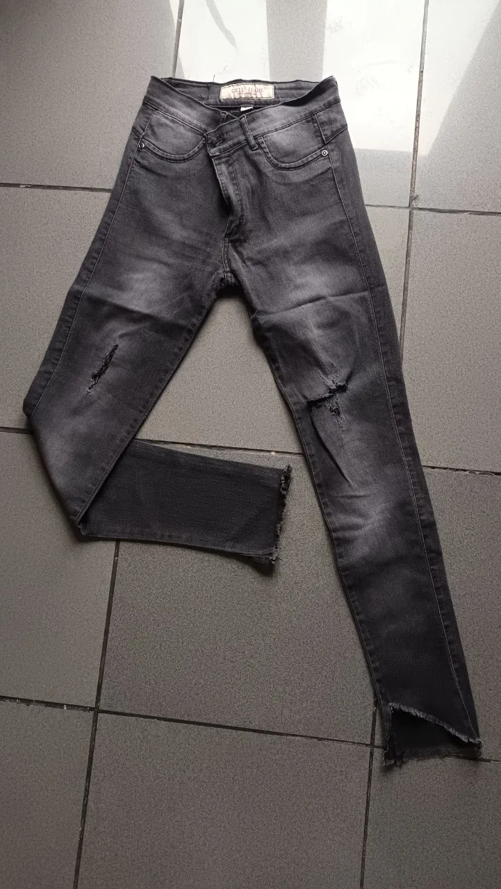 Gell jeans · Talle US 27