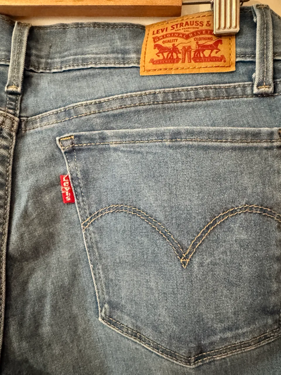 Jean Levi's - imagen 1