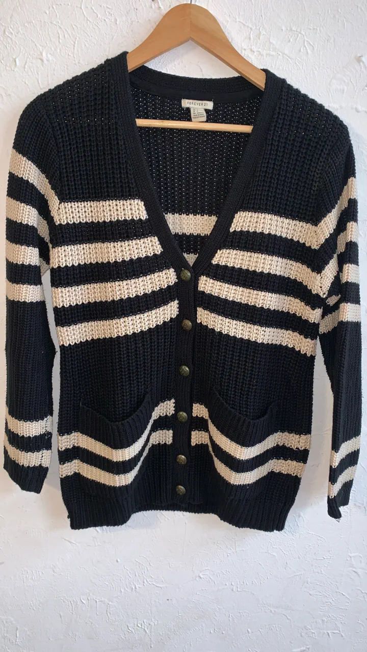 Cardigan Forever 21 · Talle S