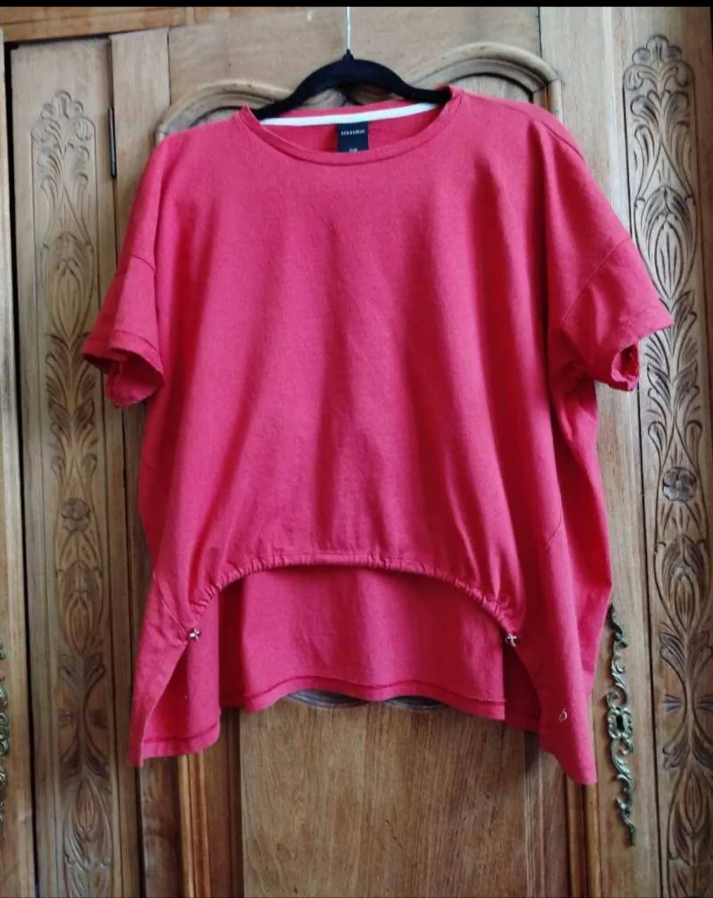 Remera Perramus · Talle L
