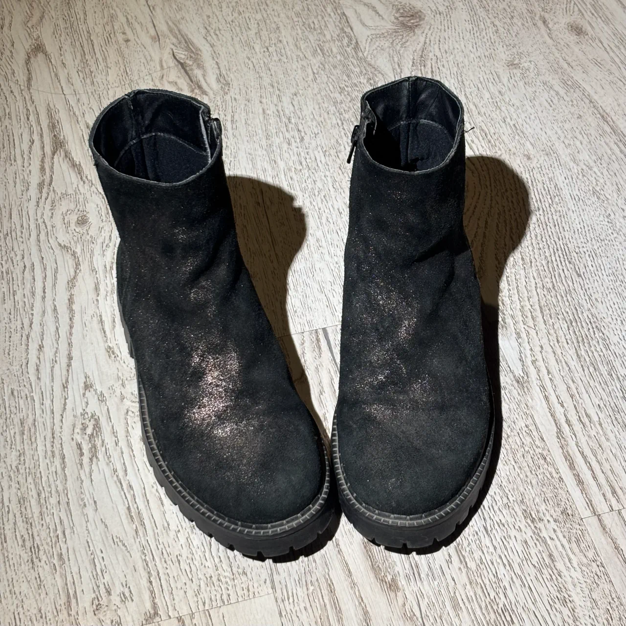 Botas - · Talle AR 38