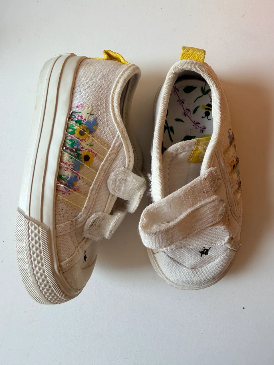 Zapatillas adidas · Talle AR 21