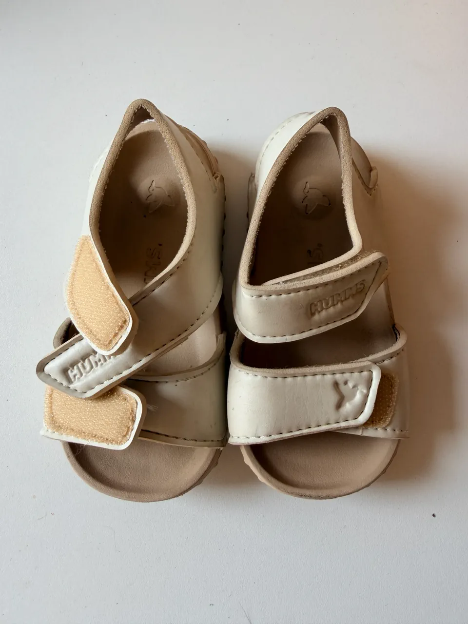 Sandalias HUMMS · Talle AR 23