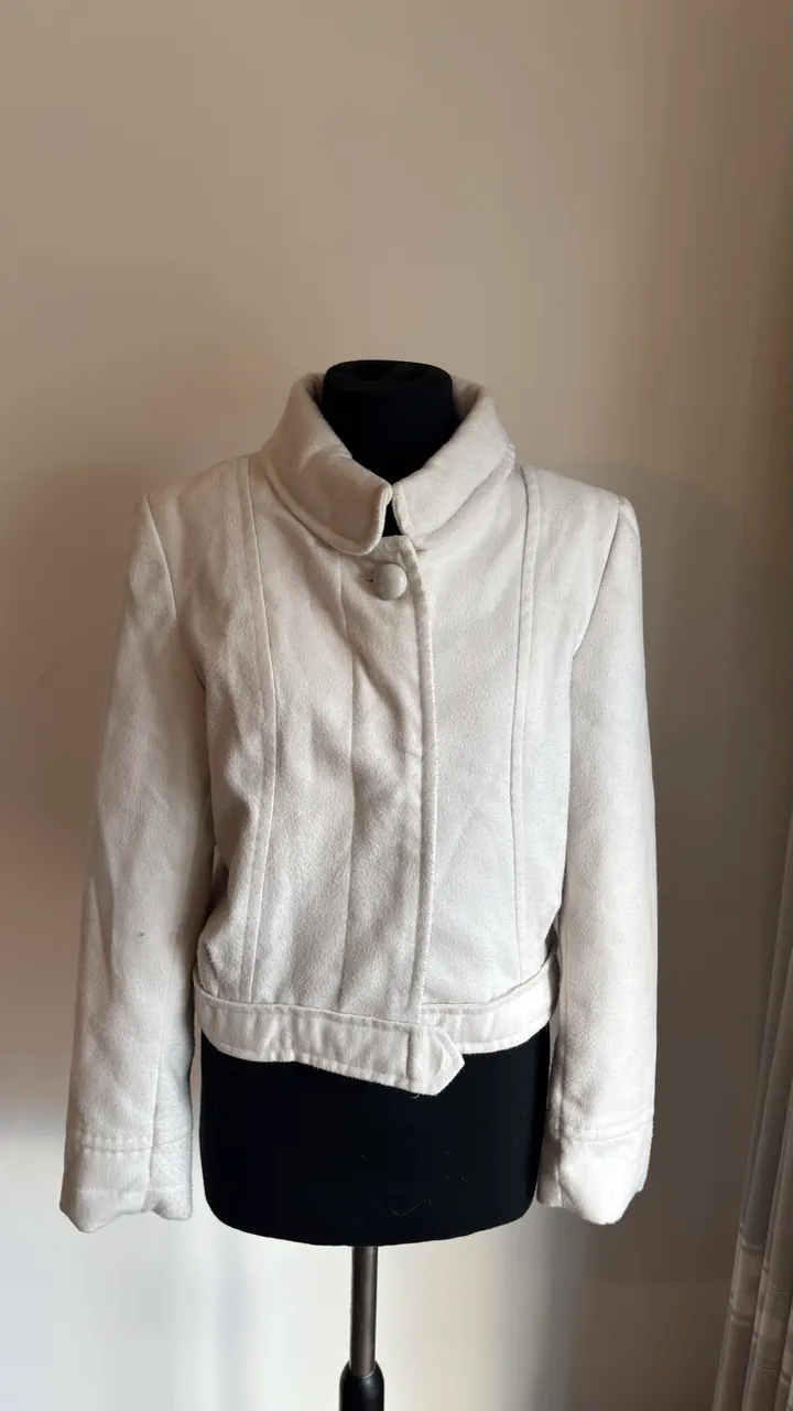 Campera ⚪️ - imagen 1