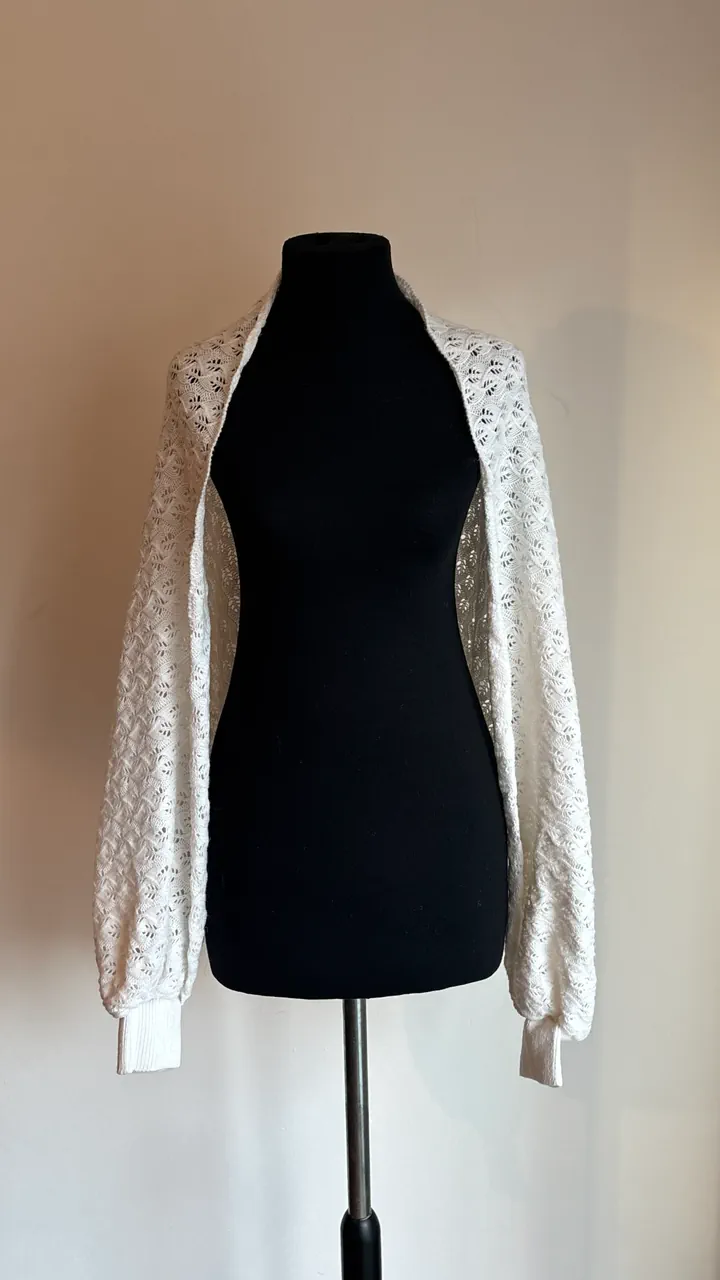 Cardigan ⚪️ - imagen 1