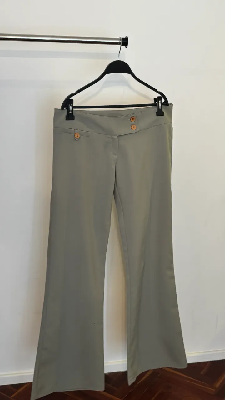 Pantalón 🟢 · Talle L