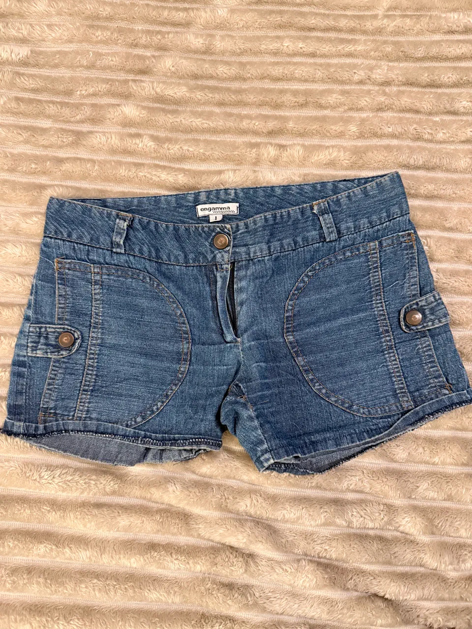 Short Engamma - imagen 1