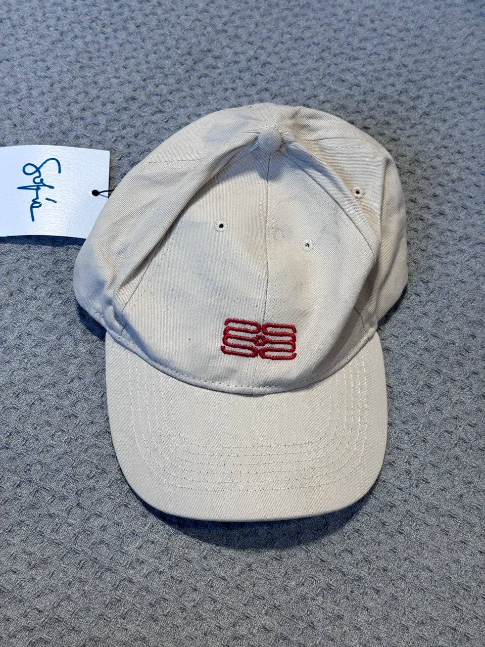 Gorra Sofia Sarkany