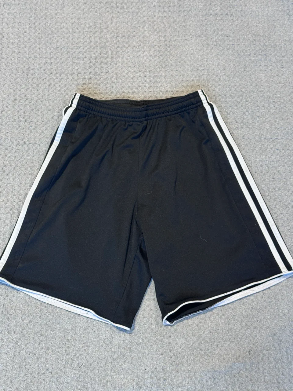 Short adidas · Talle XS