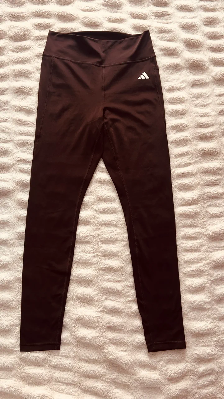 adidas · Talle L