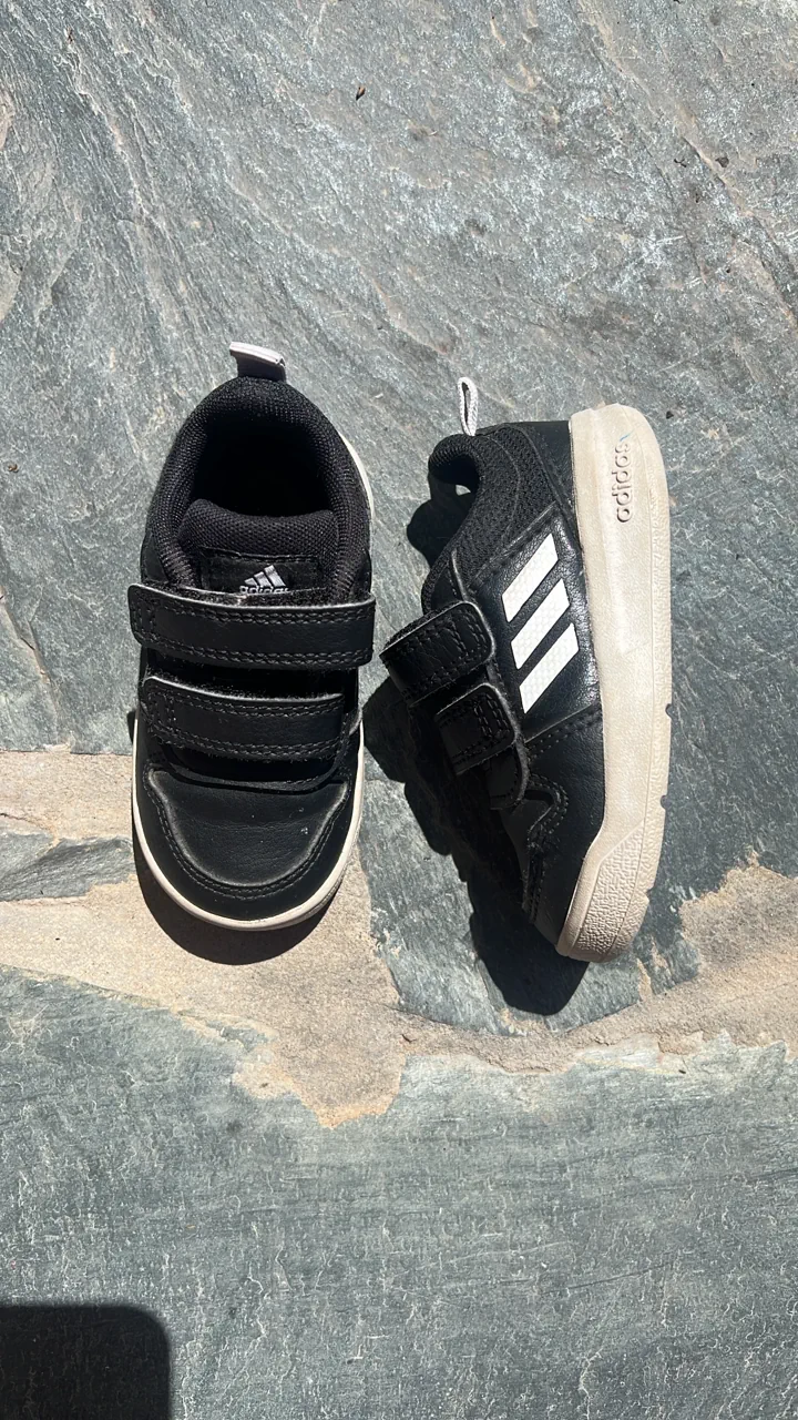 Zapatillas adidas - imagen 1
