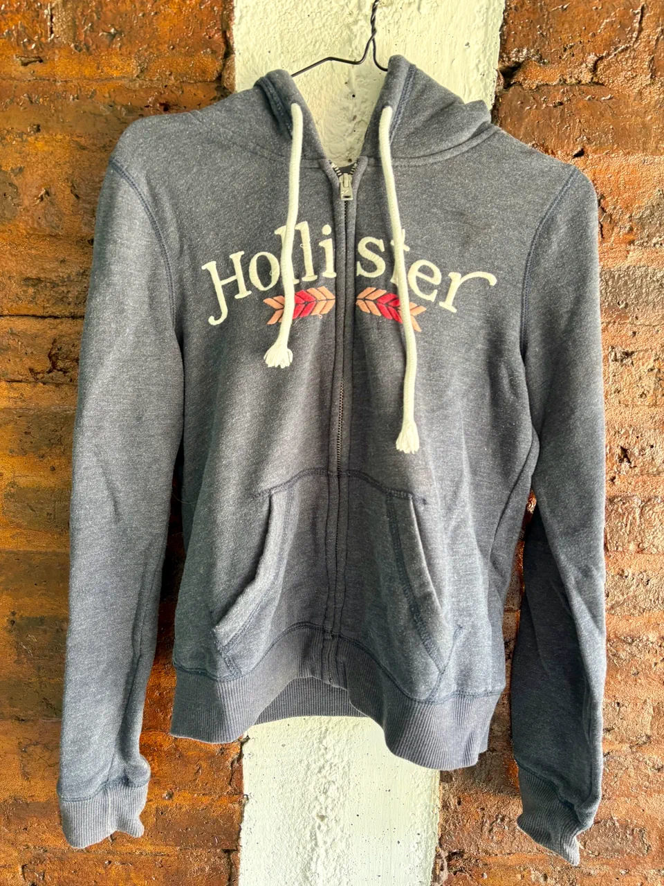 Buzo Hollister · Talle S