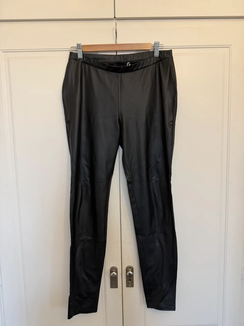 G by guess · Talle M
