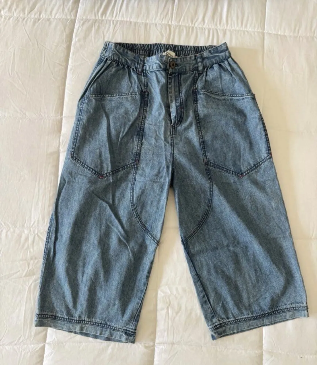 Short Urban Outfitters · Talle US 28
