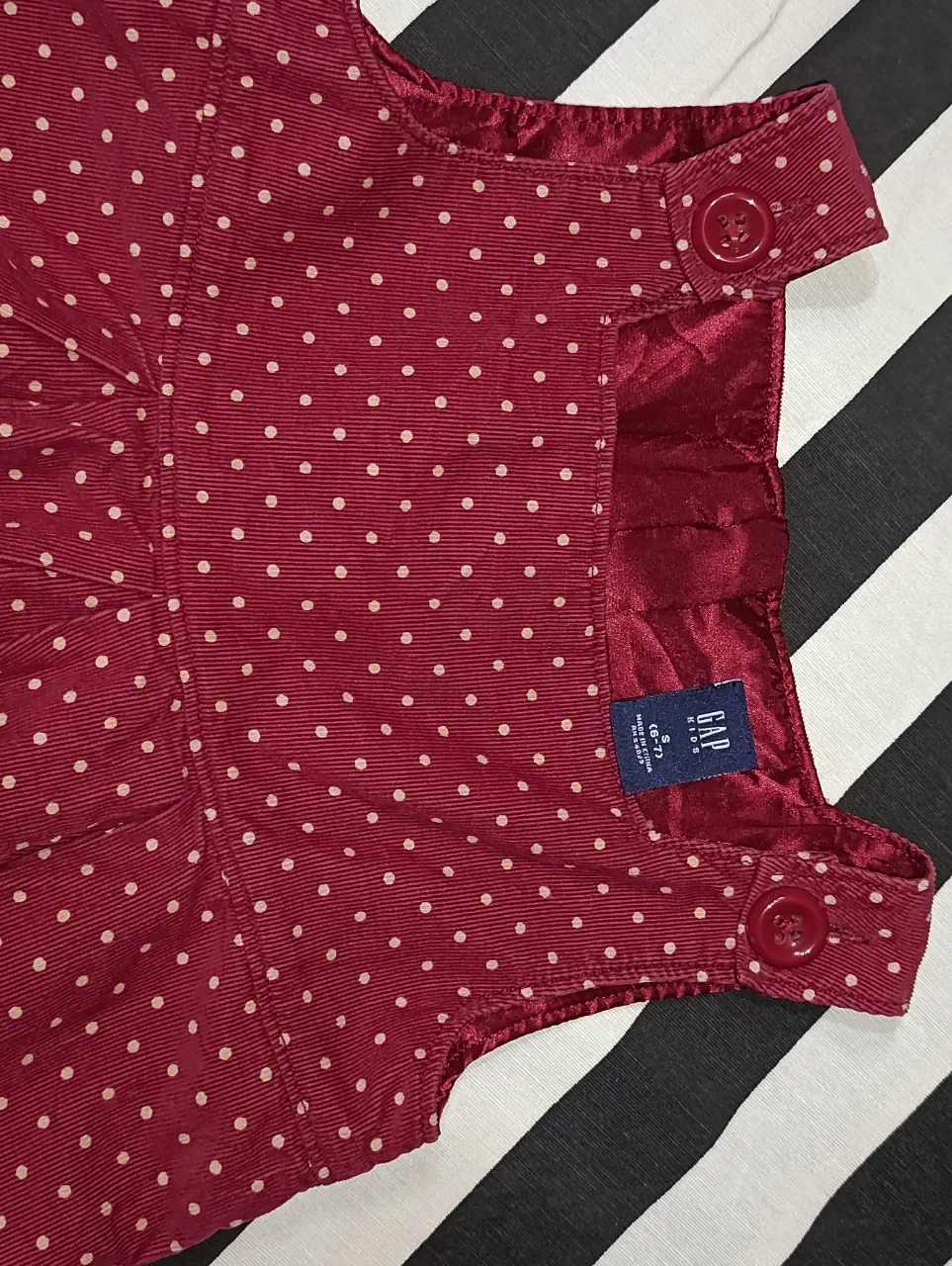Vestido corto GAP · Talle 6 años / 116 cm