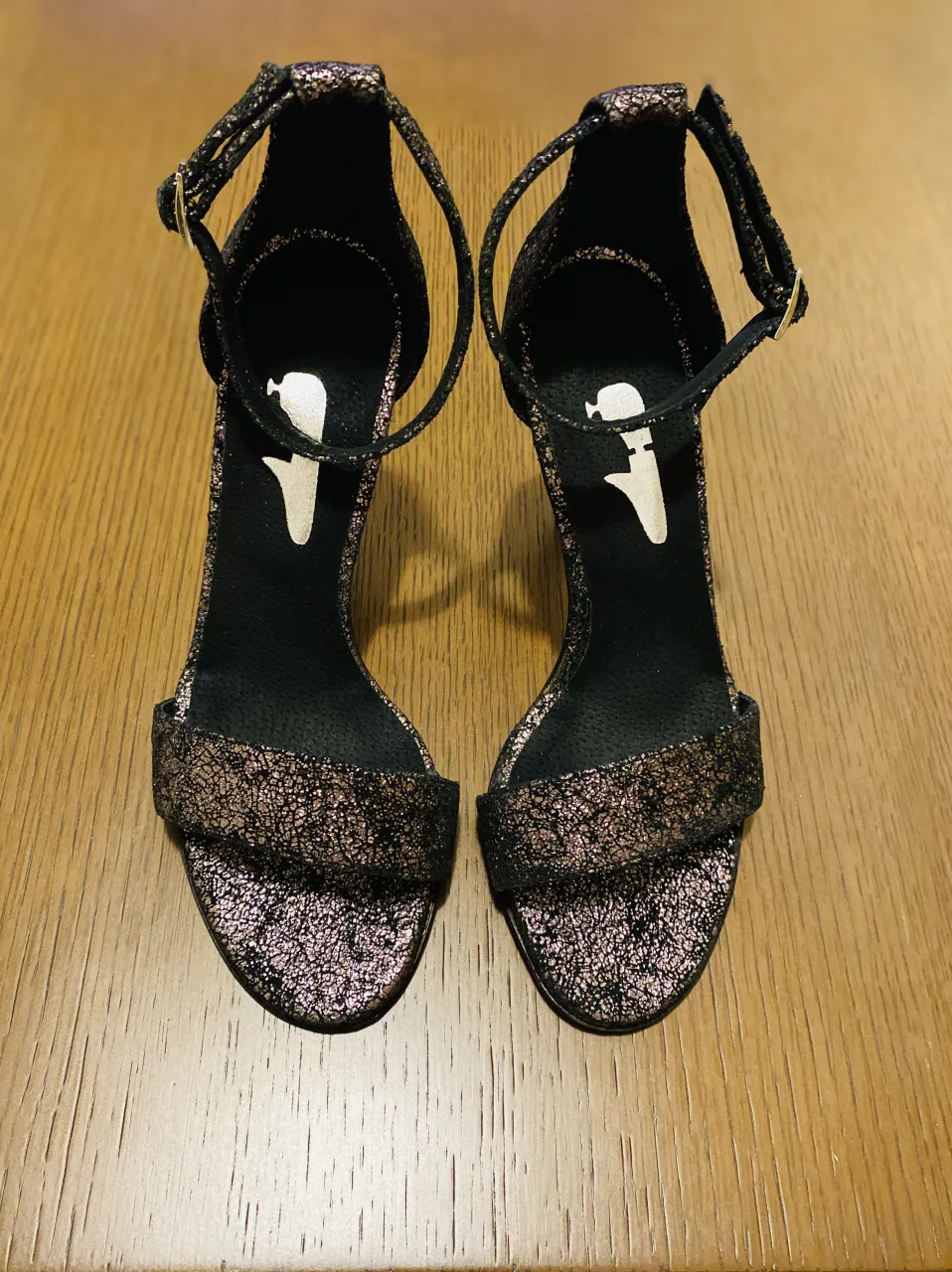 Sandalias Otro · Talle AR 37