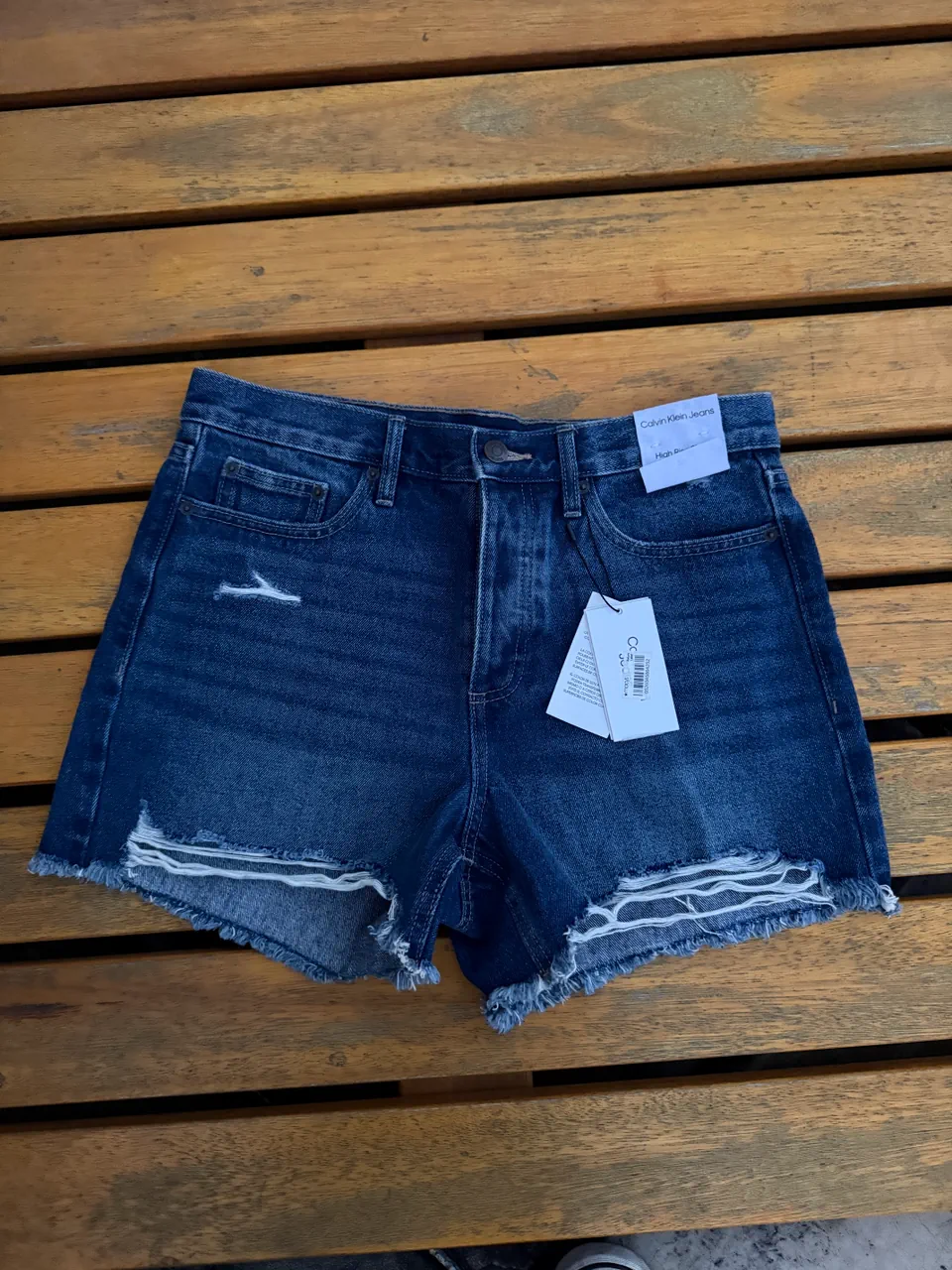 Short Calvin Klein · Talle US 29