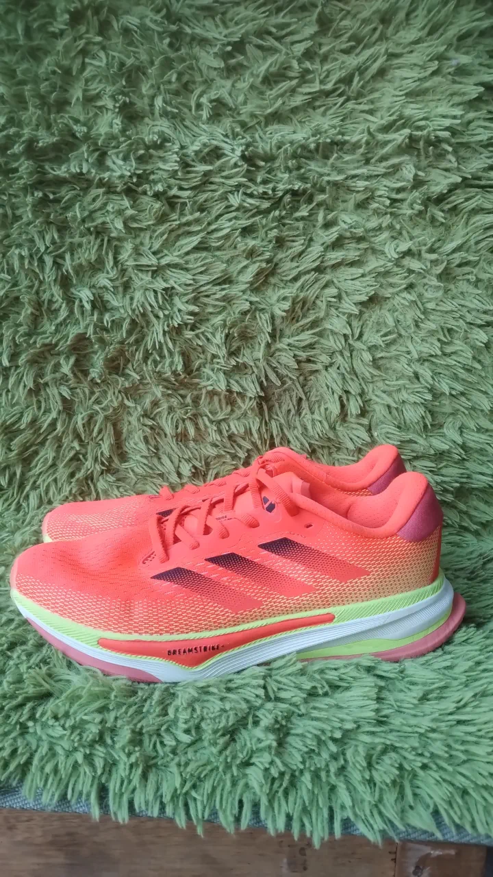 adidas · Talle AR 45
