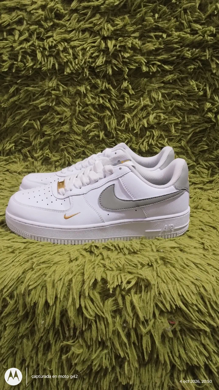 Nike · Talle AR 40