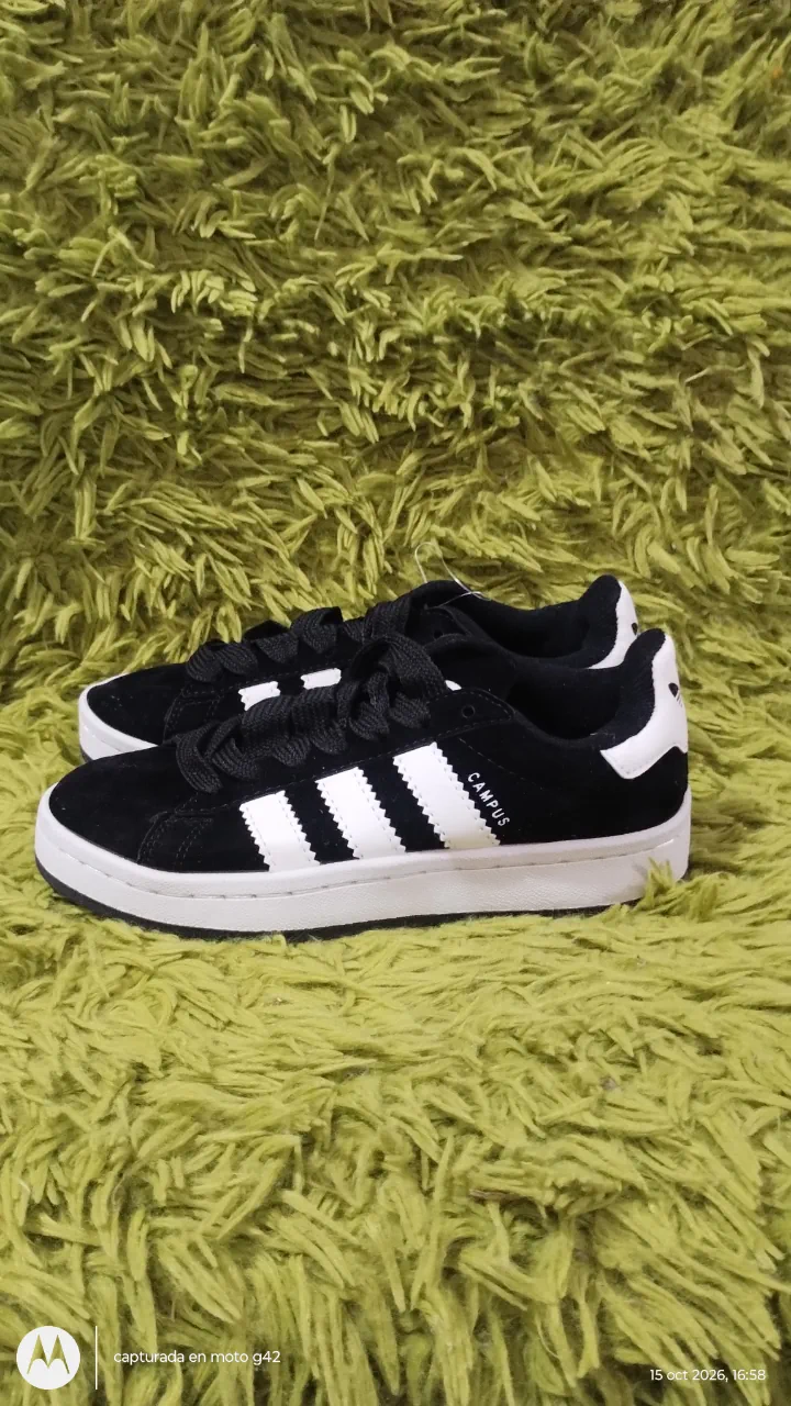 Zapatillas adidas - imagen 1