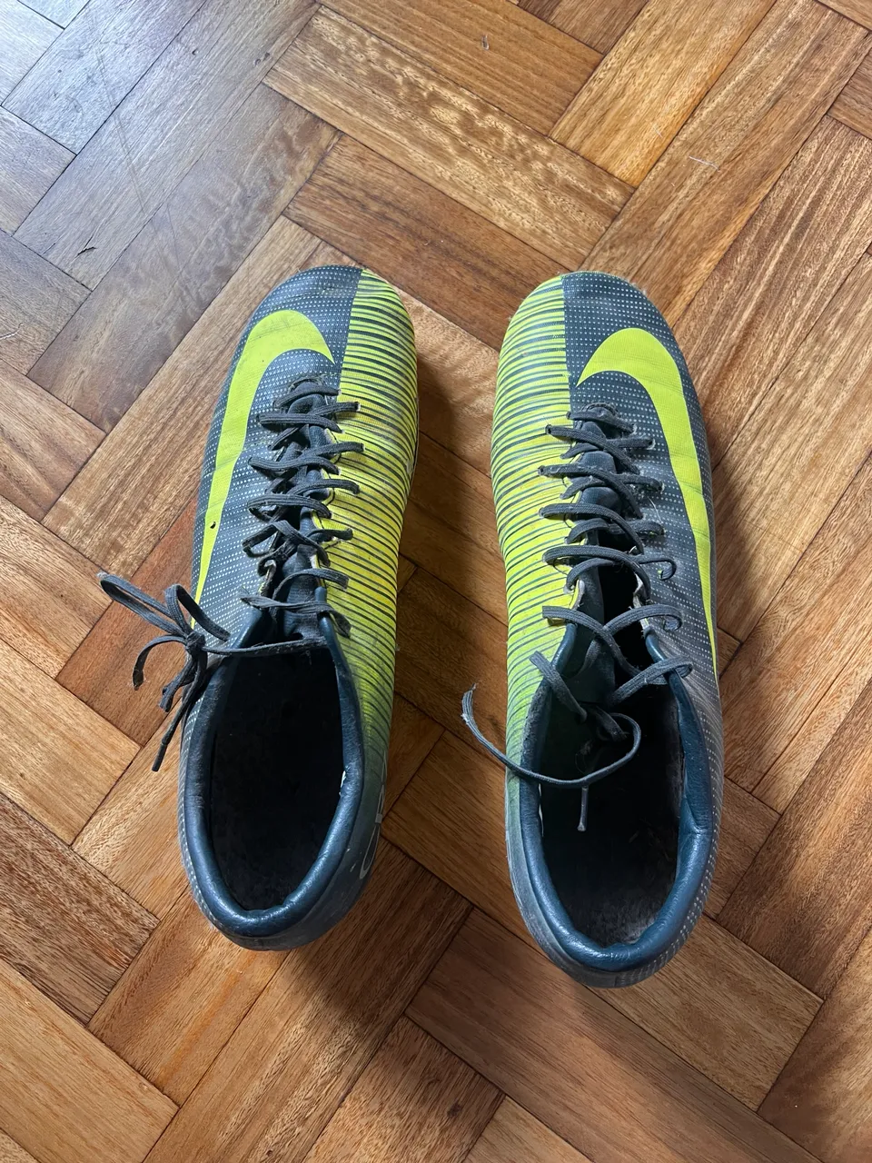 Botines Nike - imagen 1