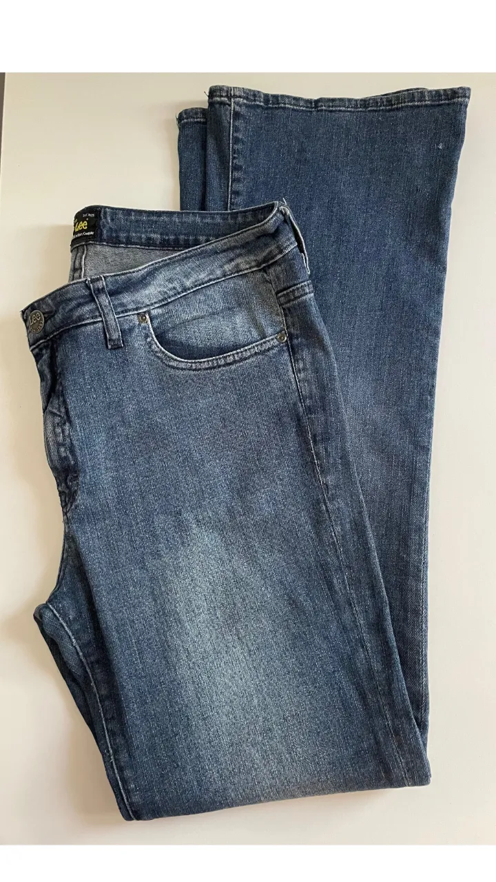 Jean Lee · Talle M