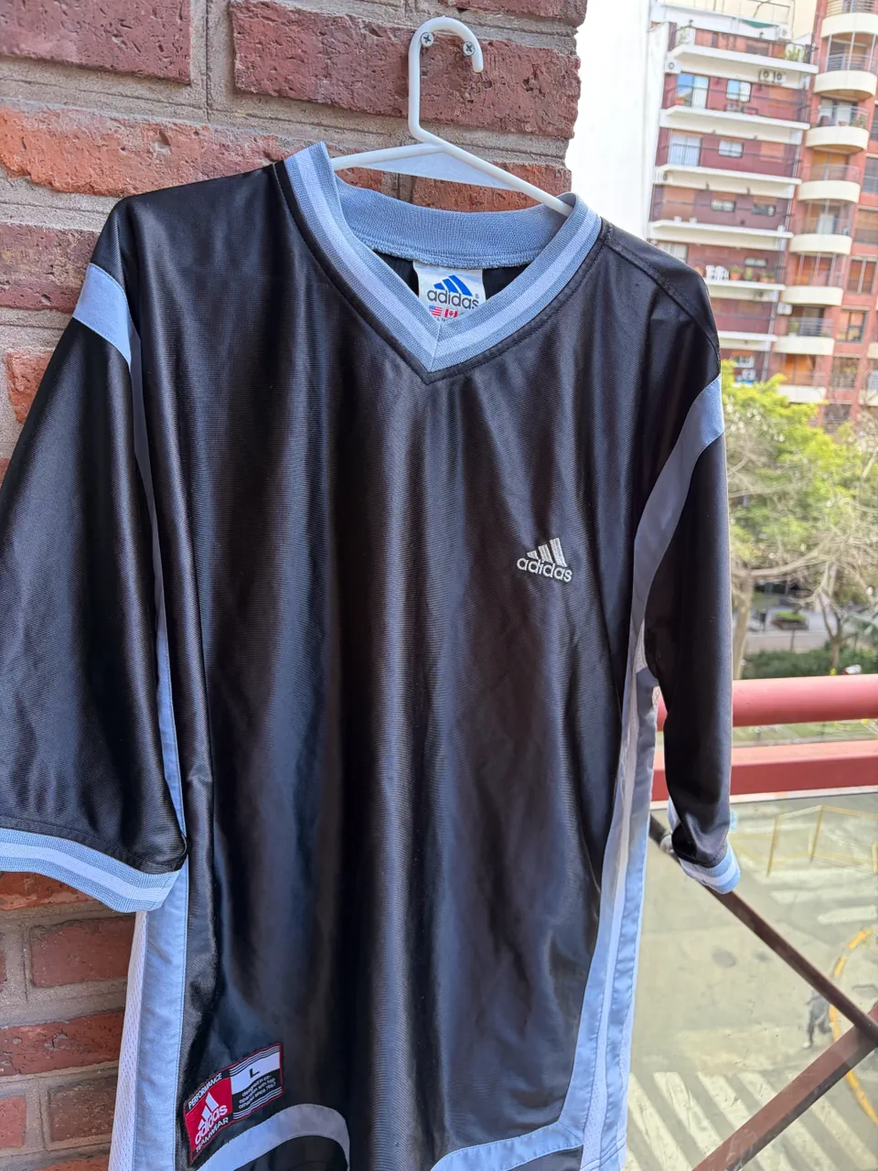 Remera adidas - imagen 1