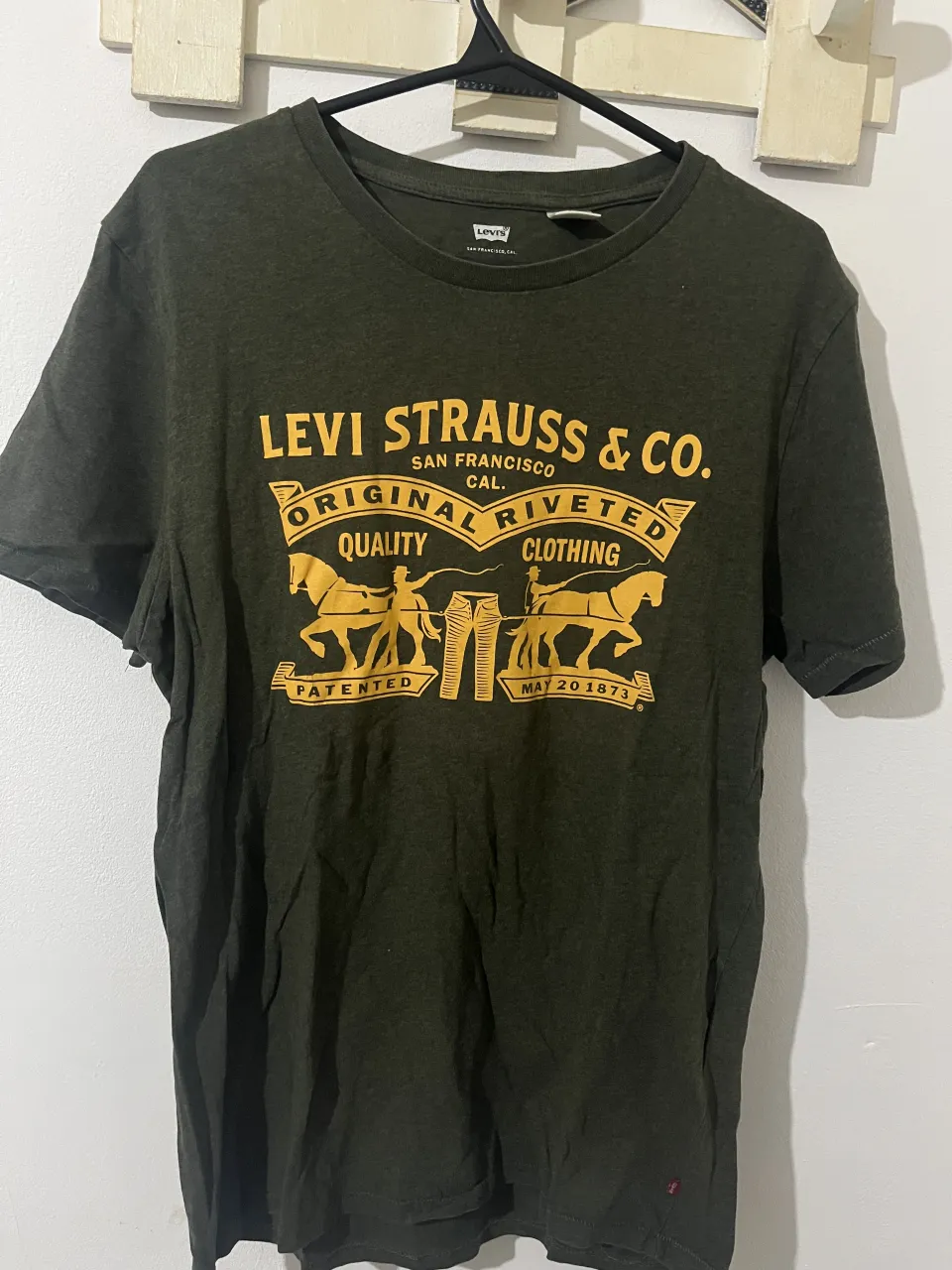 Remera Levi's · Talle M