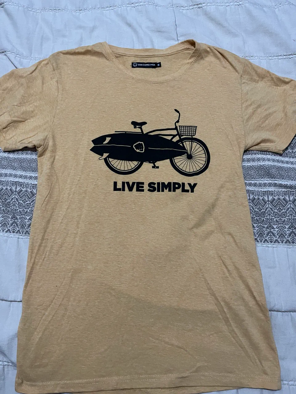 Remera Van como piña · Talle M