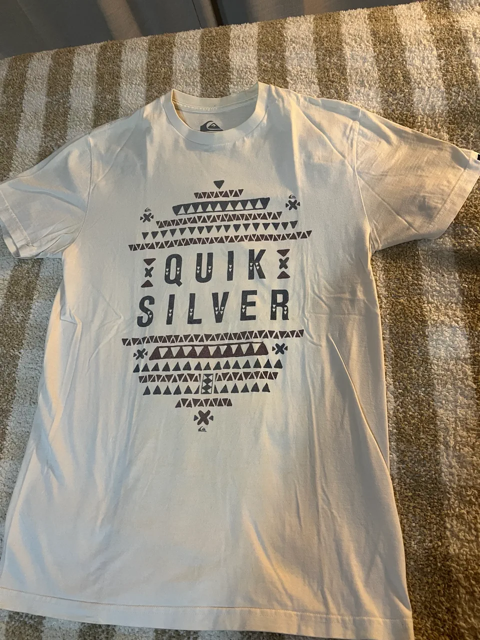 Remera Quiksilver · Talle M