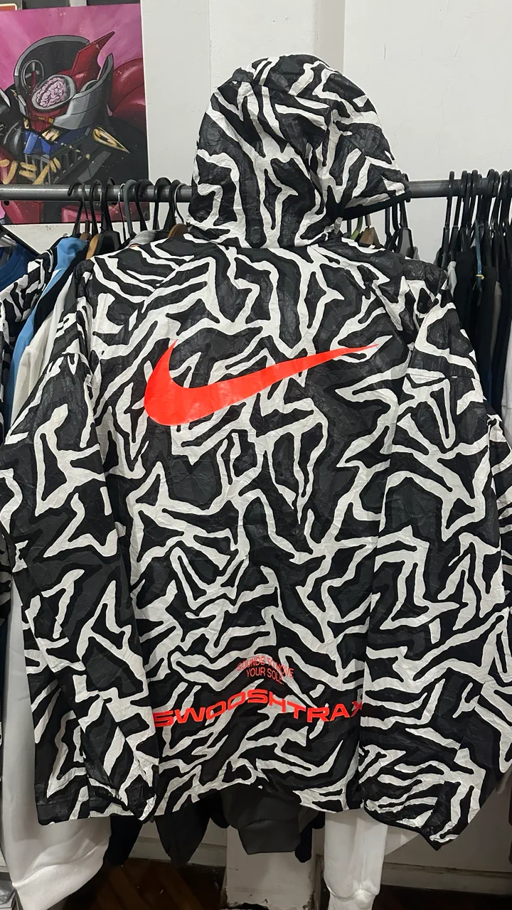 Rompeviento Nike - imagen 2