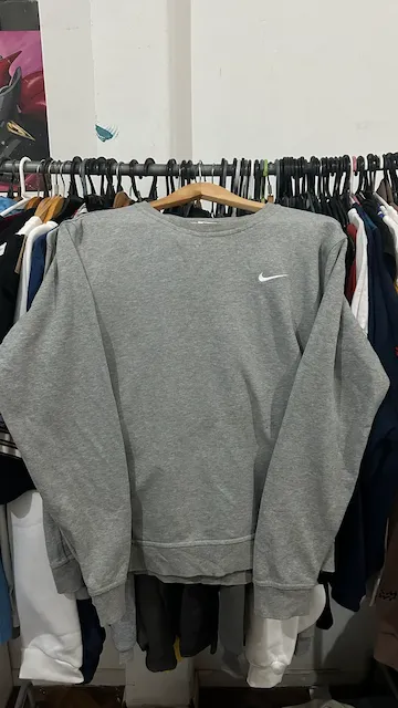 Nike · Talle L