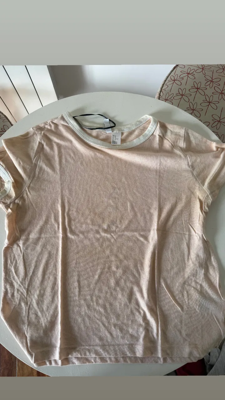 Remera H&M - imagen 1